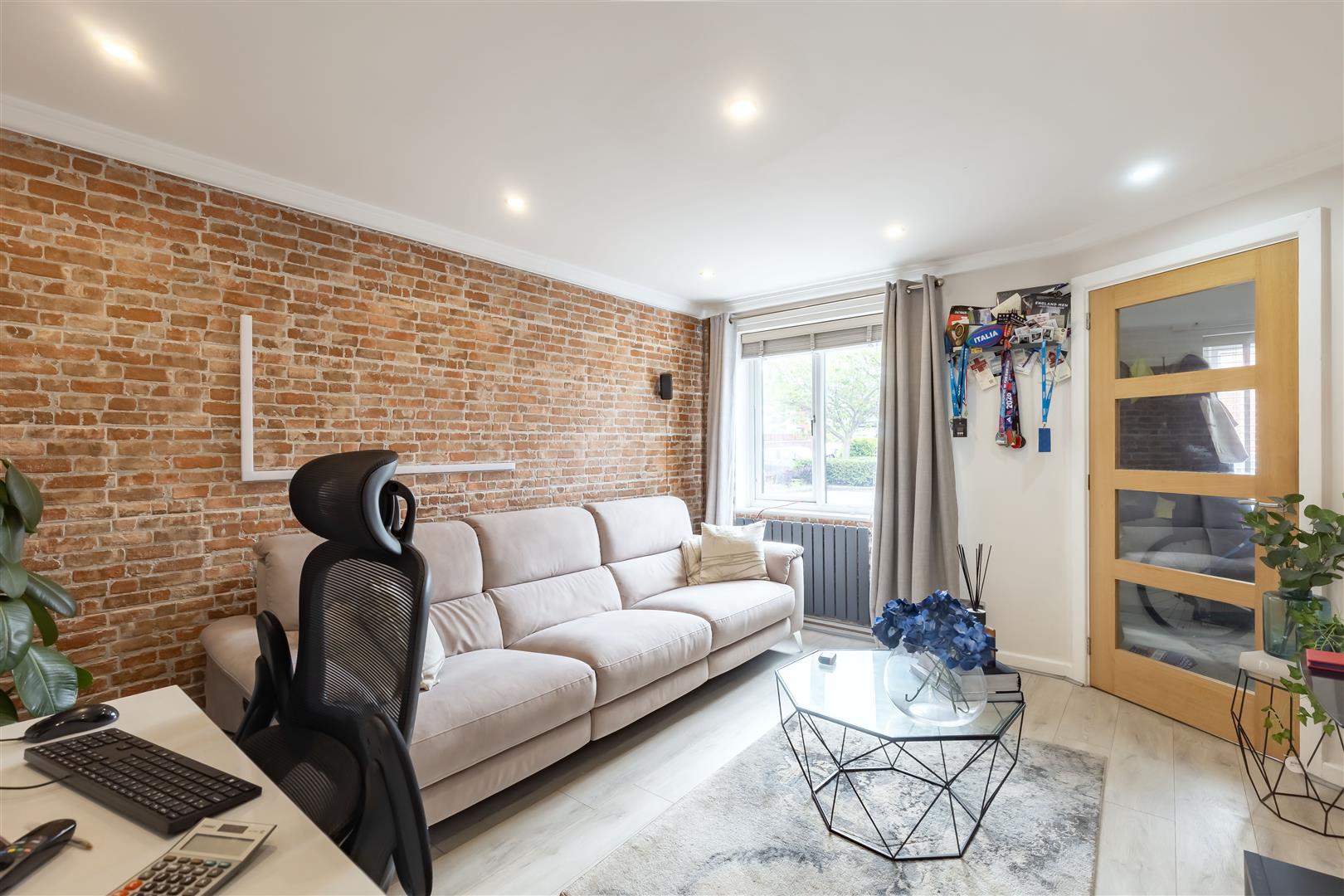 2 bed property in Freckleton Court, Lytham St. Annes